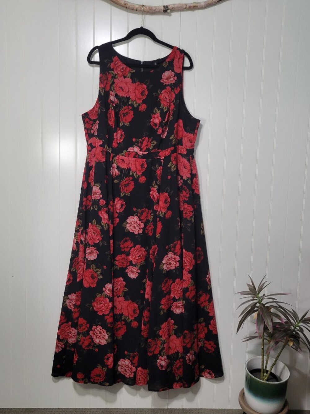 22/3X Torrid Black Red Floral Georgette Dark Romantic Whimsigoth Emo Maxi Dress